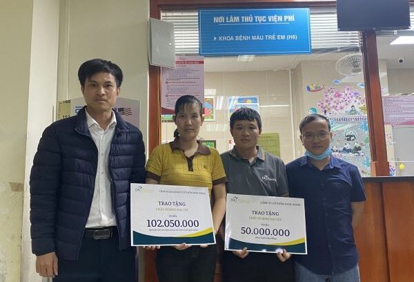 Thăm hỏi người lao động có con bị bệnh hiểm nghèo