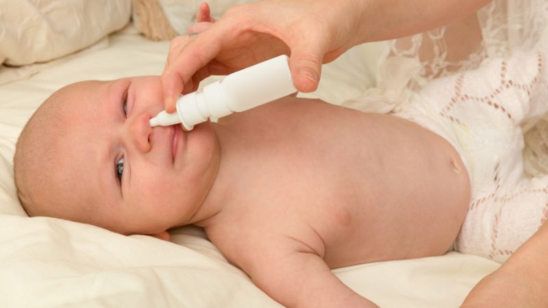 Những phương pháp vệ sinh mũi cho trẻ