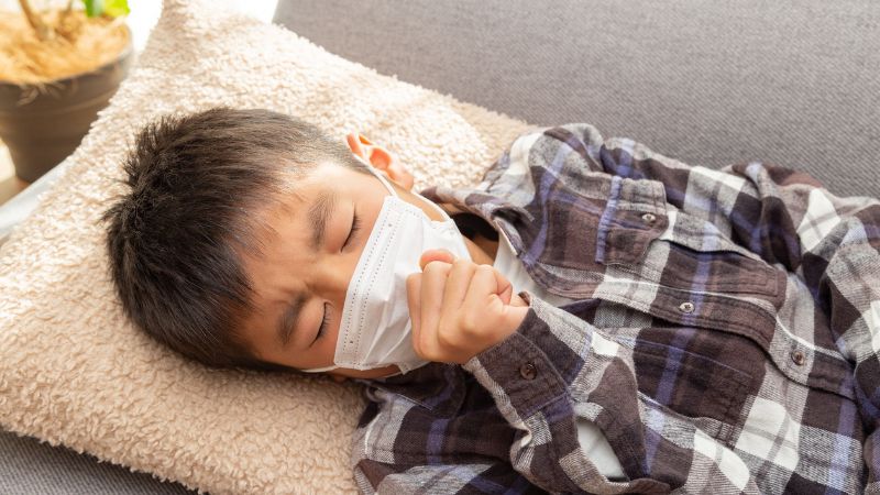 Nguyên nhân trẻ ho kéo dài: Vì sao con vẫn ho dai dẳng mãi không khỏi?